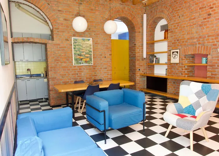Bocconi Color Apartment